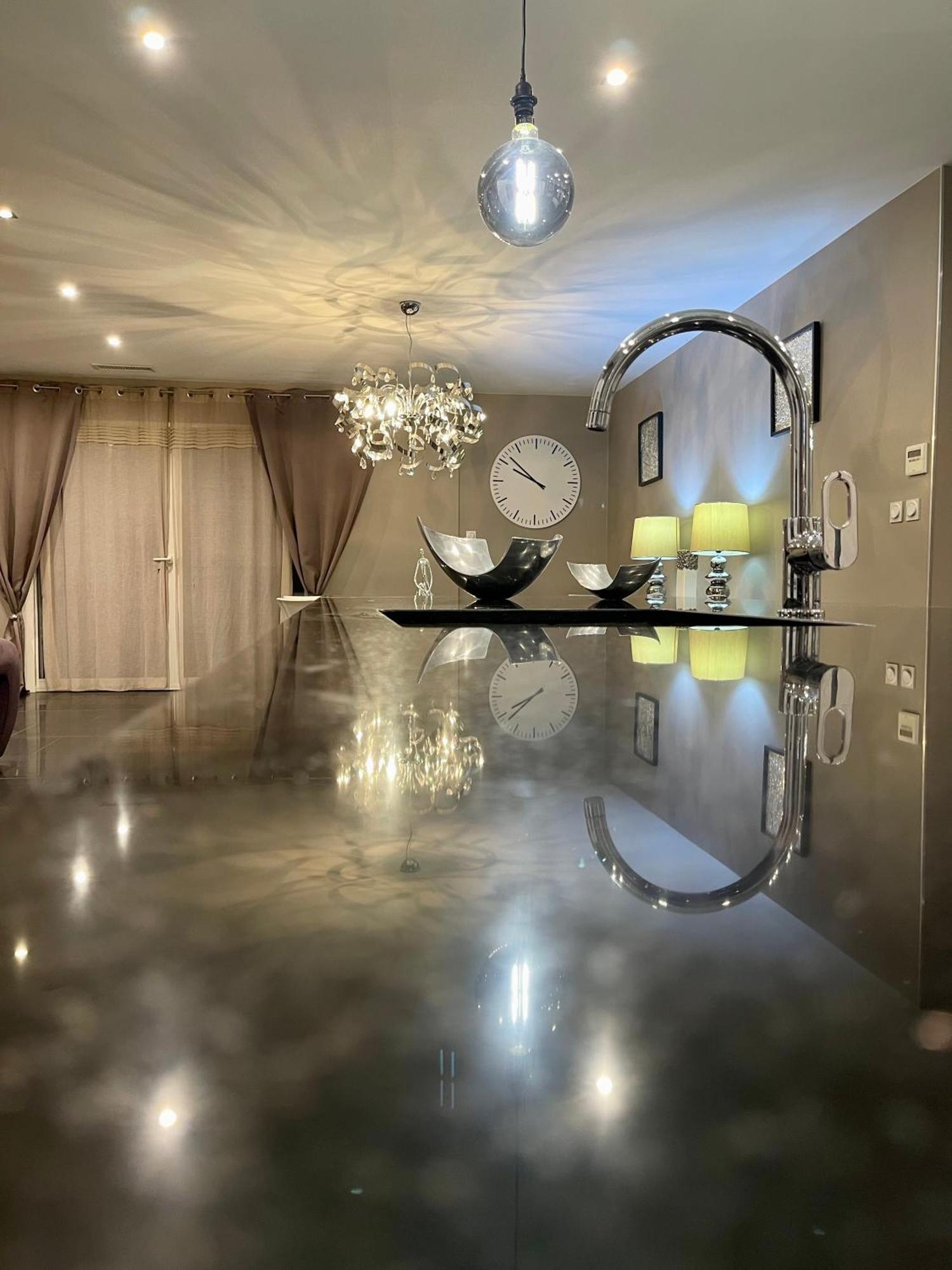 L'Oliveras Pezens ภายนอก รูปภาพ