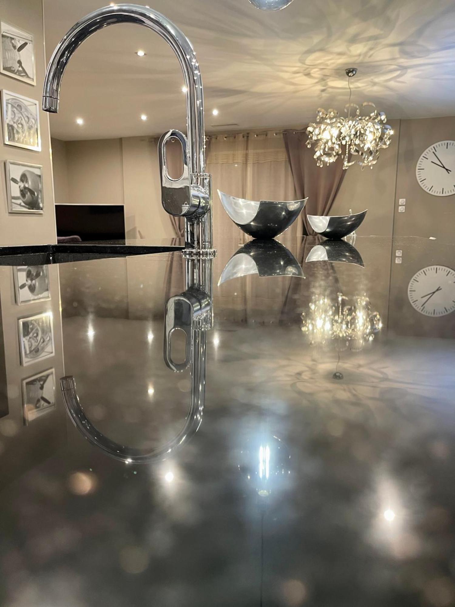 L'Oliveras Pezens ภายนอก รูปภาพ