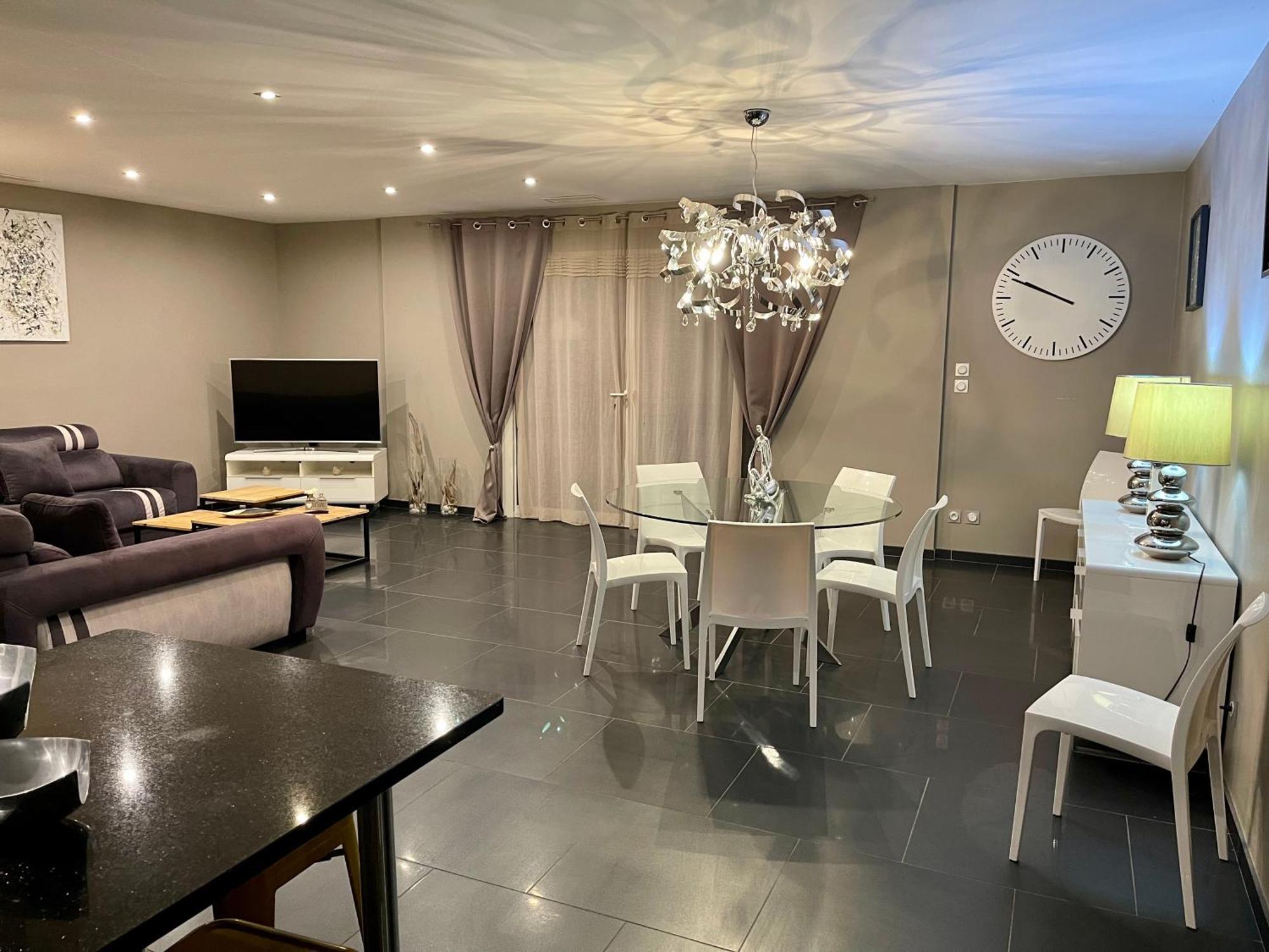 L'Oliveras Pezens ภายนอก รูปภาพ
