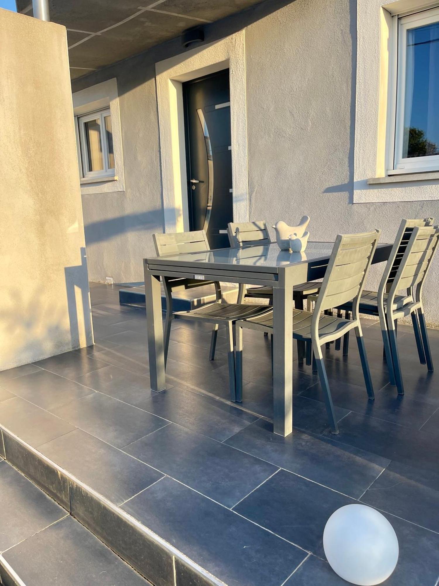L'Oliveras Pezens ภายนอก รูปภาพ